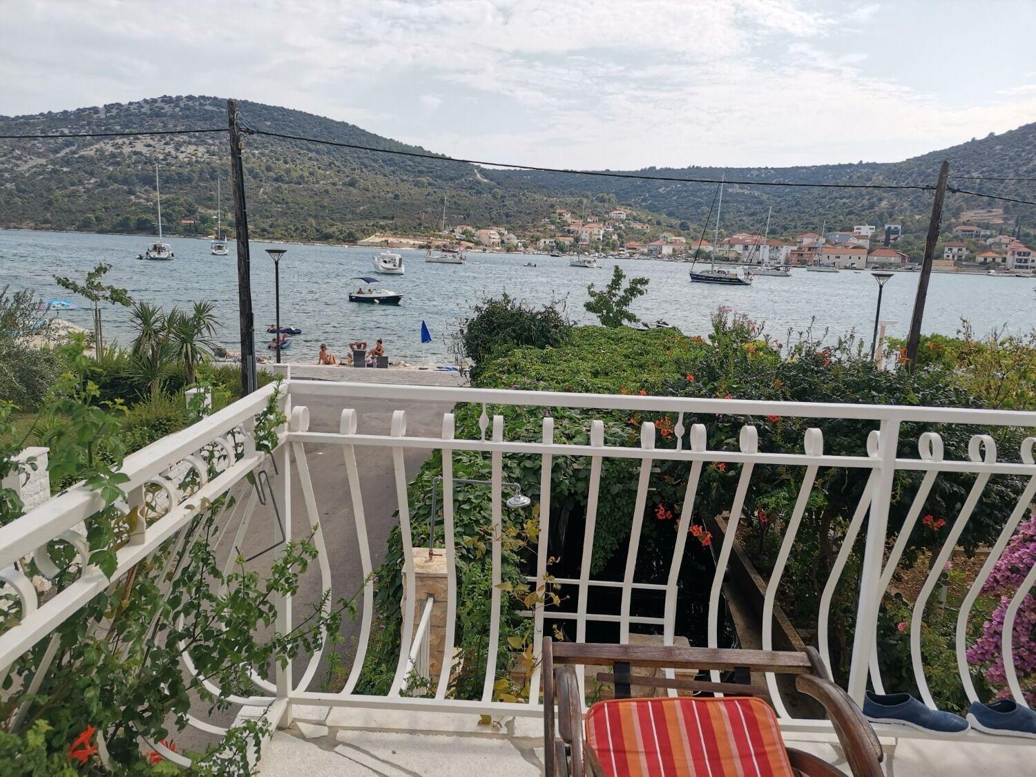 Apartments Srdan Vinišće Esterno foto