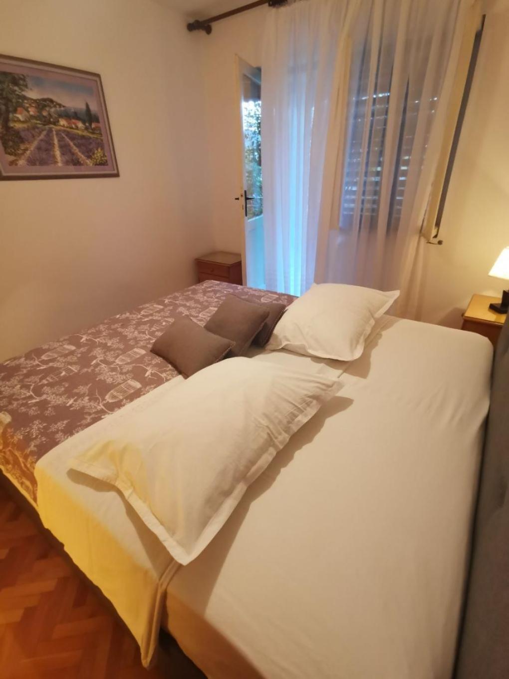 Apartments Srdan Vinišće Esterno foto